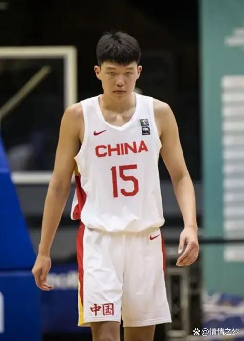 杨瀚森10分钟1中0得1板1助 库里11+3+3 开拓者半场领先勇士16分