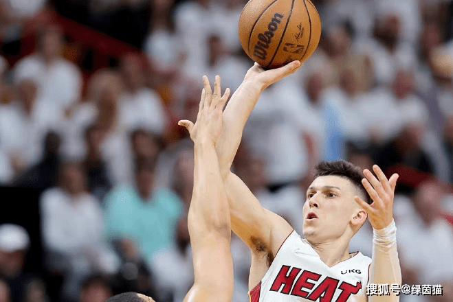 文胖：希罗有意续约但双方还没实质性谈判 达成续约的可能性不大