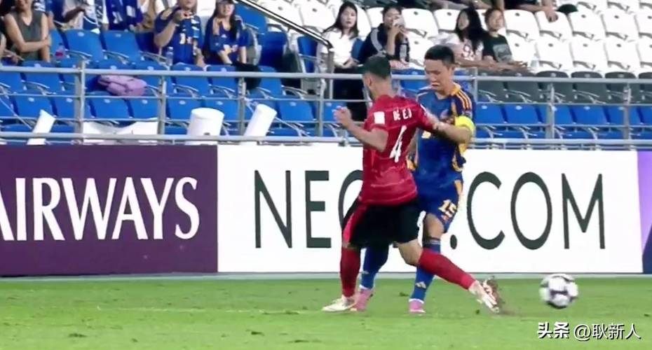 第23分钟，罗慕洛受伤无法坚持落泪走回更衣室，德尔加多替补登场