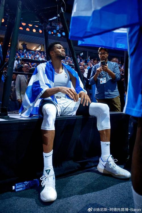 米勒打趣：如果我有字母哥的天赋 再加上我的跳投我就是GOAT