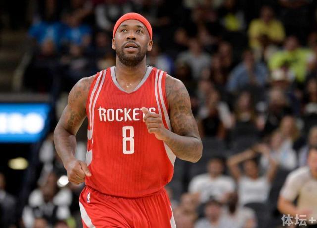 稳定输出！麦克丹尼尔斯半场5中3&三分2中2拿到10分4板2助