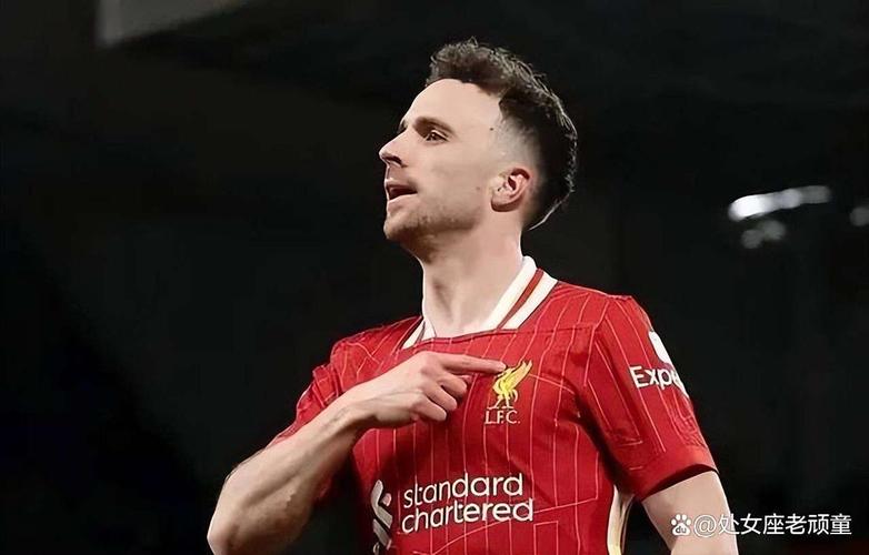 现身价2500万欧！英媒：利物浦有意狼堡21岁左脚中卫库利耶拉基斯