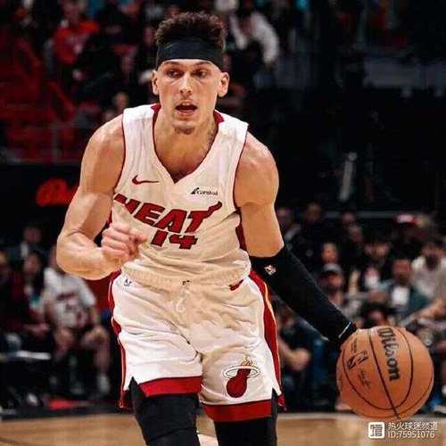 约维奇谈新进攻风格：这种打球方式很轻松 非常适合我们