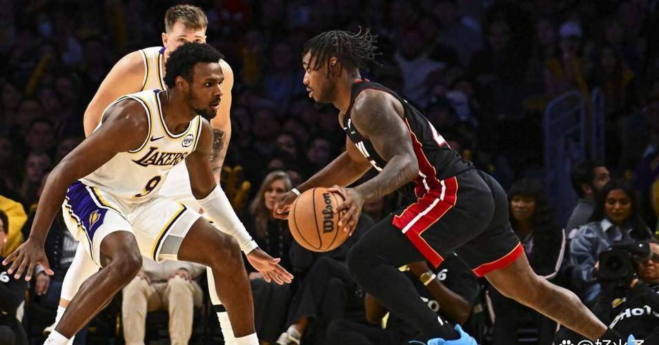 抓住伤病潮机遇！布朗尼临危受命 雷迪克称赞其心态上的进步