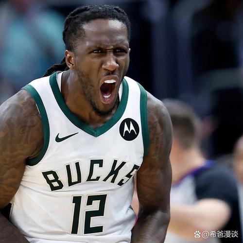 雄鹿折损一员大将！普林斯本赛季场均6.1分1.6板 三分命中率42.9%