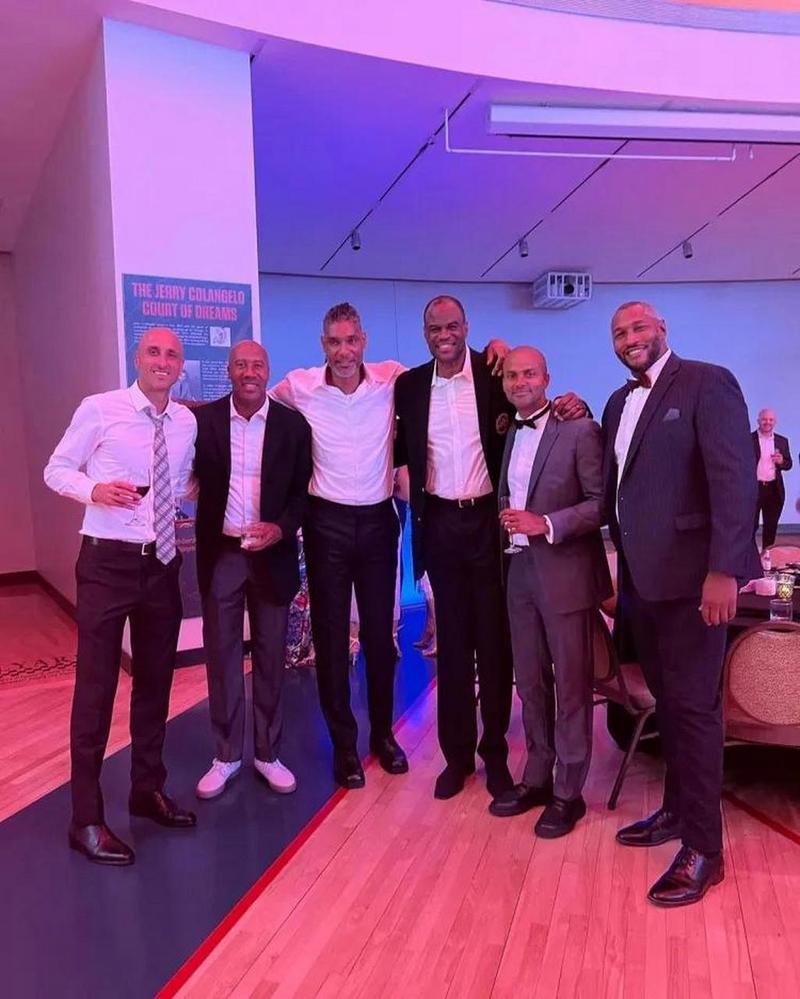 马健:马刺未来可期但胜利属于勇士 职业的娱乐体现在越专业越娱乐