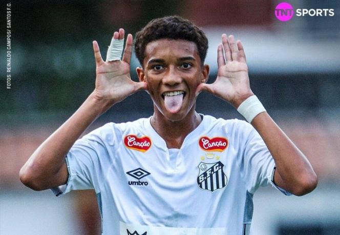 巴西媒体：西班牙人队接触小罗比尼奥的经纪人和母亲，进行咨询