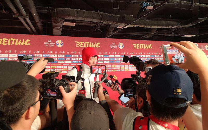 真要走？苏群：卢的发言让我不安 没揽责却似乎在说责任在管理层