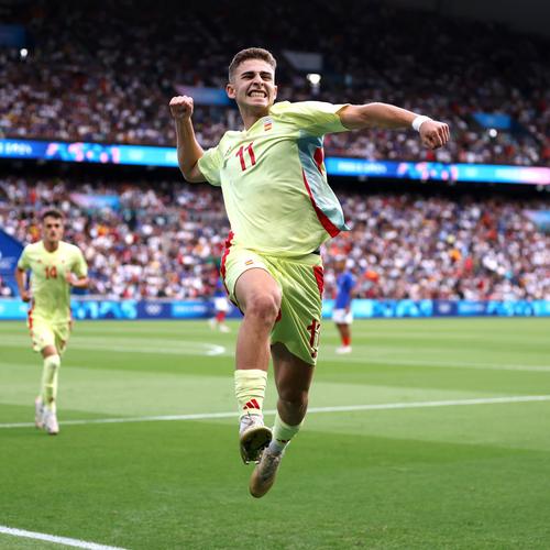 青春无敌！18岁埃斯特旺劲射破门，巴西1-0领先塞内加尔！