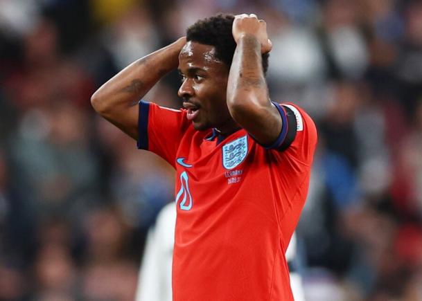 小赫斯基：福登和斯特林是我的偶像 左路是我感觉最舒服的位置