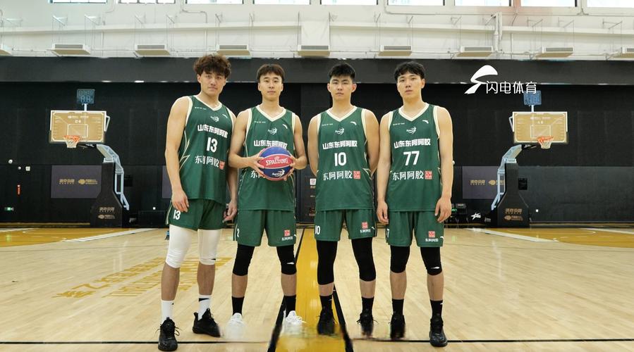 第三外援亨特到队，三外援会面畅聊，期待新赛季！