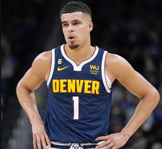 后劲不足！小迈克尔-波特23中10砍下24分11板7助 首节11分6助