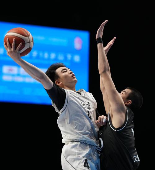 全运会U18男篮1/4决赛-朱正22分5板3助 上海队击败北京队