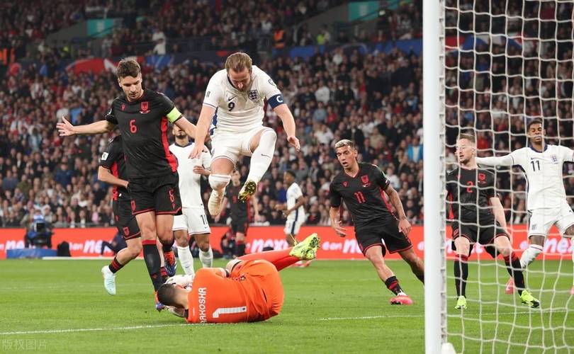 已是药厂主力！对阵阿尔巴尼亚，22岁宽萨迎英格兰国家队首秀