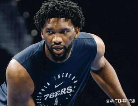 队记：乔治昨日赛后感觉良好 他和恩比德都全程参与了今日训练