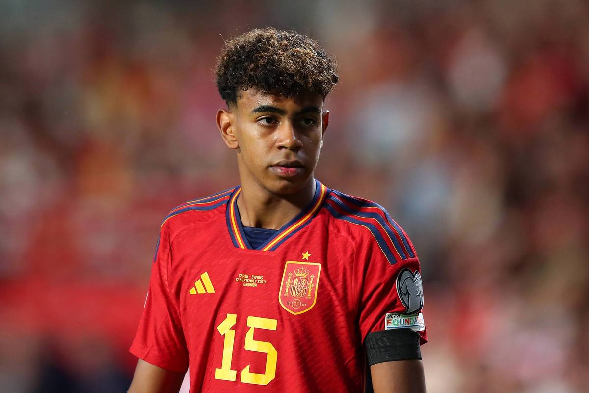 世预赛历史单届进球榜：哈兰德、莱万16球第二，C罗15球第五