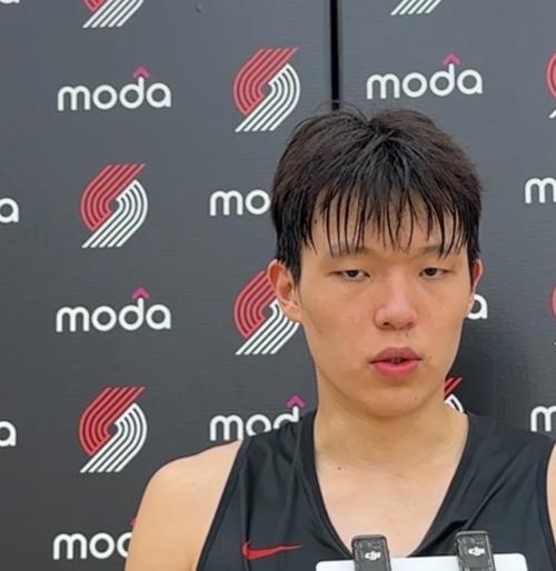 拓记：杨瀚森在波特兰很受欢迎 但中文社媒上不少人都在抱怨他