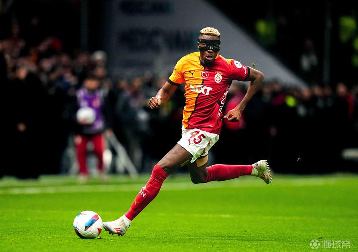 罗体：齐尔克泽想去罗马，但罗马需先与曼联达成协议且佣金是难题