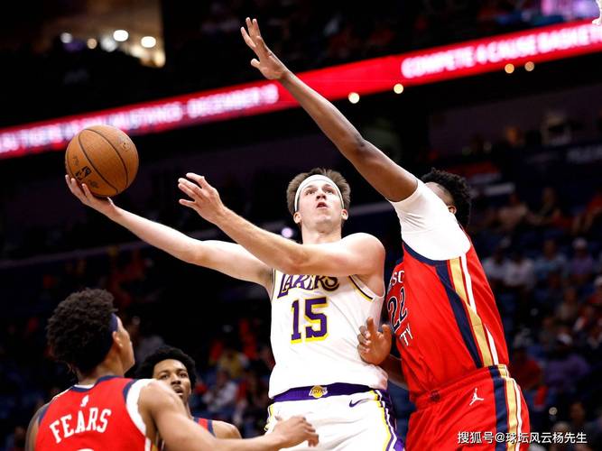 攻防依然很稳！墨菲14中7&三分12中5空砍23分2板2助5断1帽