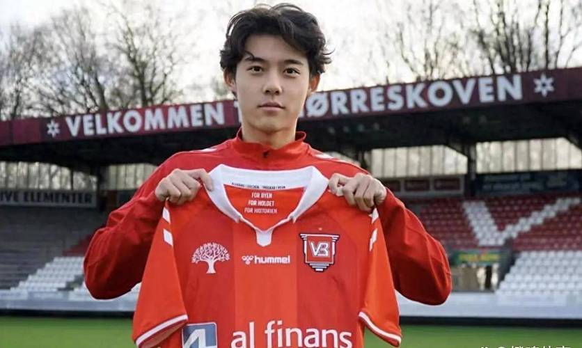 带货力拉满！李嗣镕拍摄津门虎商城宣传片，加盟至今仍未出场参赛