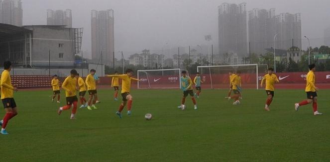 中国U-16男足于重庆积极备战U17亚洲杯预选赛🎉