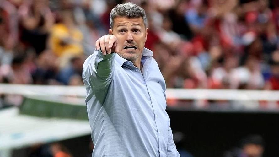 加西亚：教练今早找我谈话沟通 让我就做自己 我在场上轻松多了