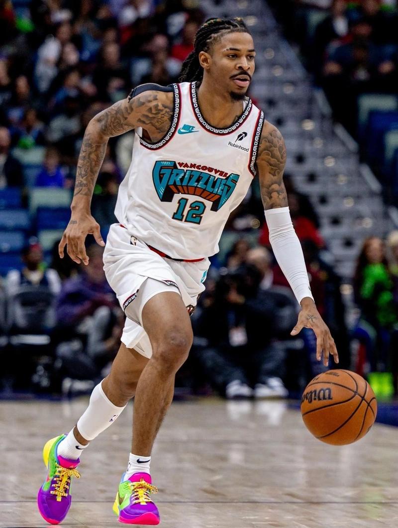 多项数据新低&年薪4000万🚨名记：灰熊将探索交易莫兰特的可能