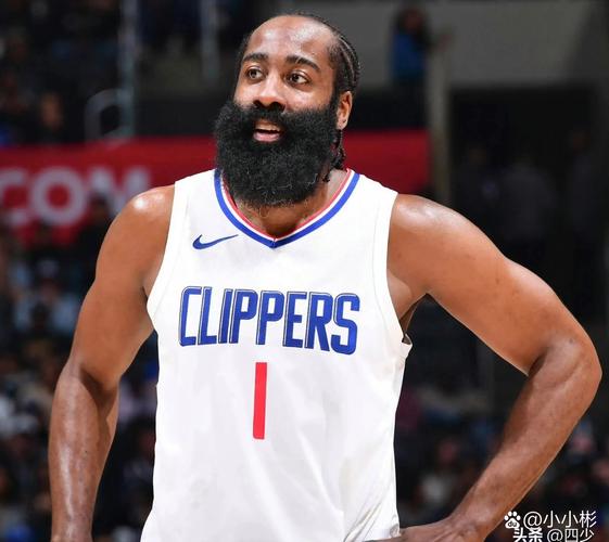 哈登：我依然保持着职业 我上场仍然想在年轻人面前得50分