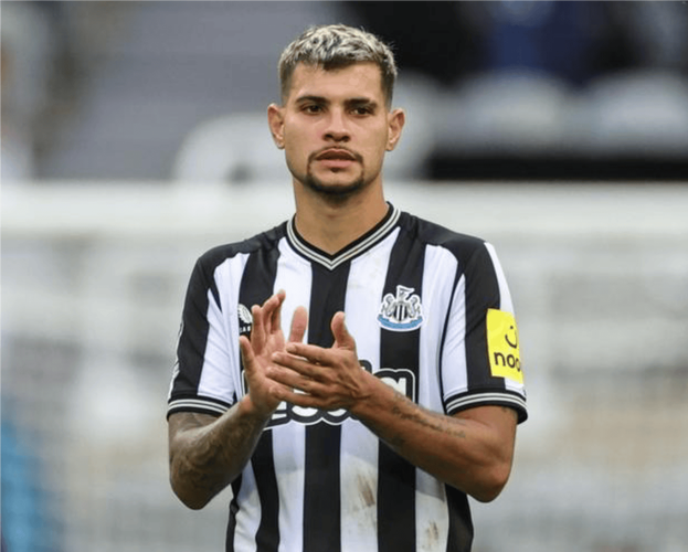 善打硬仗！吉马良斯英超面对big6送出8次助攻，位居所有球员之首