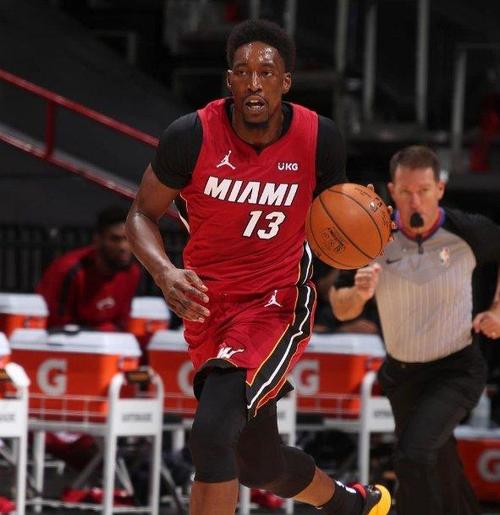 酣畅淋漓！热火取得36分大胜 全队11人上场皆有得分&8人上双