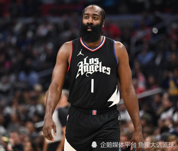 今夕是何年😭哈登首节5记3分轰27分平生涯纪录 仅差黄蜂全队3分