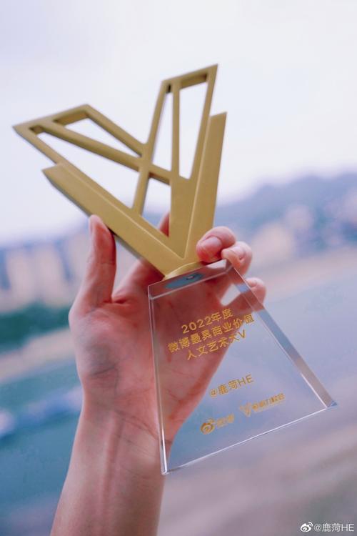 吾米提江：看到奖杯一切都值得 给今年的联赛打上了完美的句号