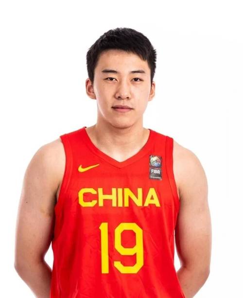 媒体人：王俊杰的进攻端状态和亚洲杯上差距很大 需要尽快改变