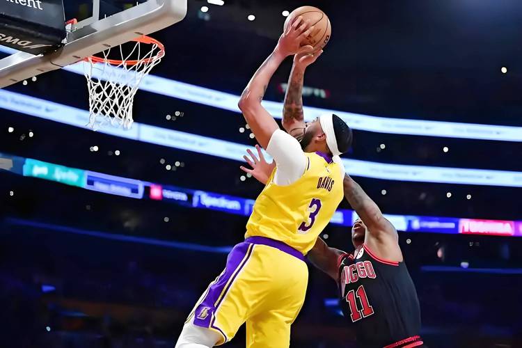 湖记：湖人应该减少文森特时间 尝试克莱伯&海斯或艾顿的双塔