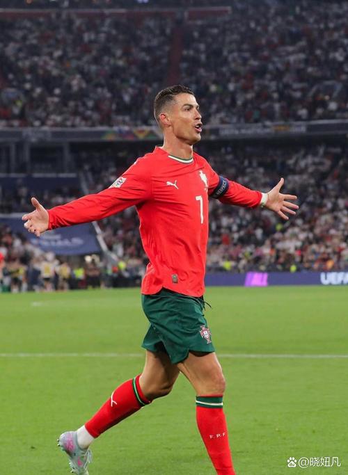 葡萄牙晋级U17世界杯决赛，C罗转发海报：祝贺你们，继续保持信念