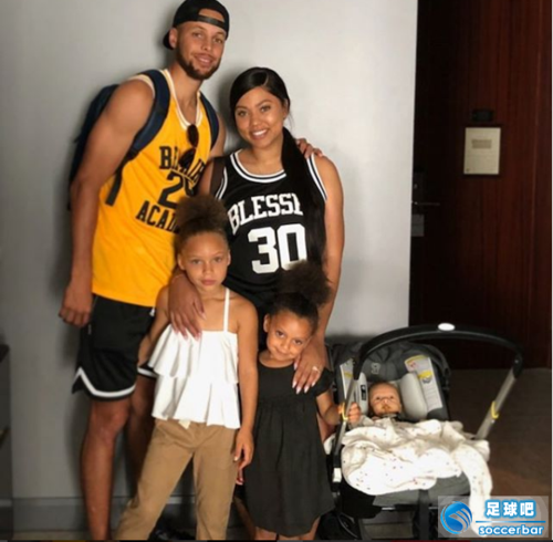 小卡：我的隐私更多地体现在家庭上 我会努力让家人远离篮球