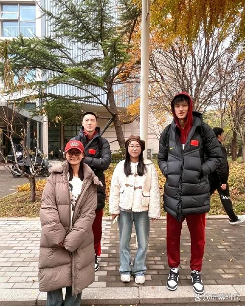 中国男篮世预赛对阵韩国前公开训练 胡明轩曾凡博比外线三分