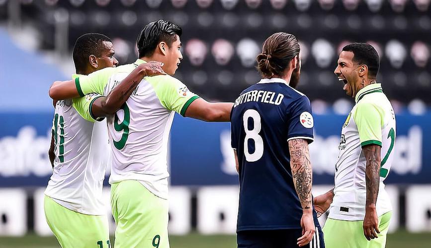 “北京国安亚冠出局”词条高居热搜第二