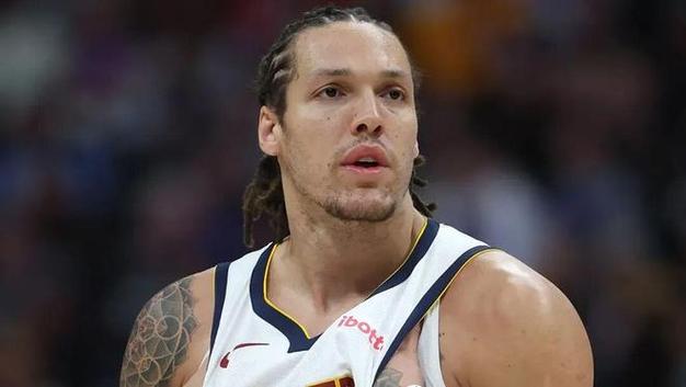 路威：三球该去强队打辅助就像阿隆·戈登一样 快船很适合他