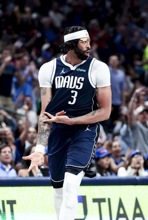 都是背靠背第二战！ESPN预测胜率：快船72.9% 独行侠27.1%