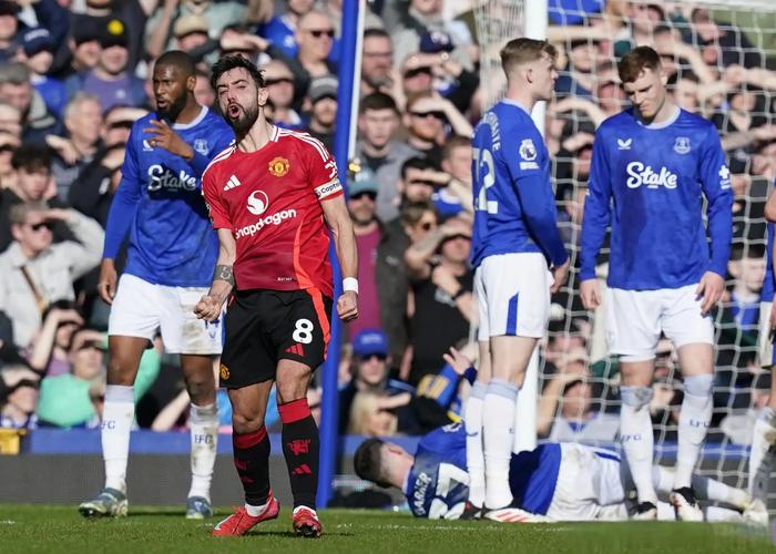 在英超单场梅开二度！福登上次做到还是今年1月6-0伊镇