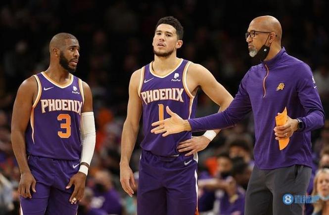 蒙蒂:很高兴布克打出如今的表现 我厌倦了人们谈论他的那些内容